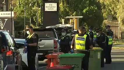 Hundreds of Victorians race home from NSW