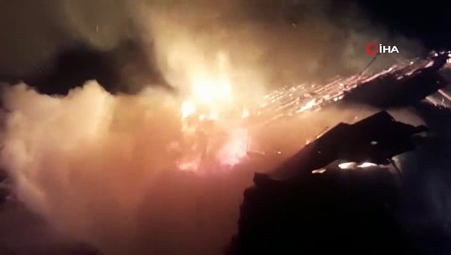 Yeni yıla yangınla girdiler... Kastamonu’da çıkan yangında bir samanlık küle döndü