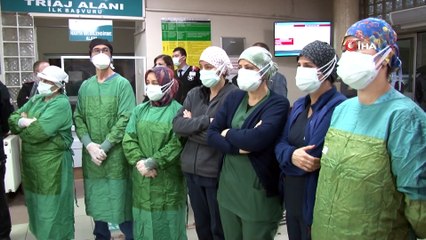 Ünlülerden sağlık çalışanlarına yeni yıl sürprizi