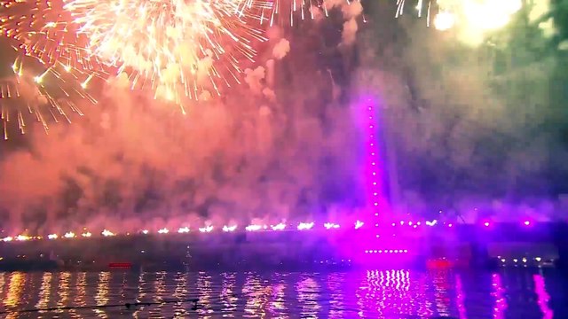 احتفال العد التنازلي و الالعاب النارية علي كوبري تحيا مصر بمناسبة العام الجديد 2021