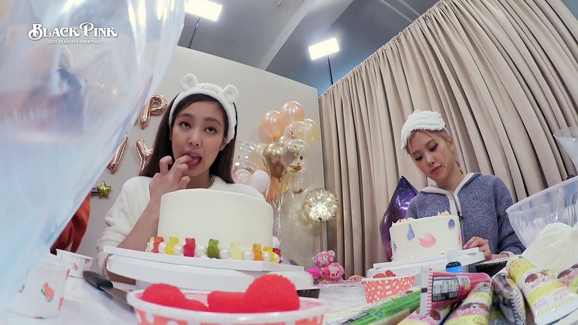 ENG] BLACKPINK 2021 SEASON'S GREETINGS (FULL) - video Dailymotion