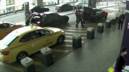 Uluslararası suç örgütü üyesi yurt dışına kaçarken yakalandı