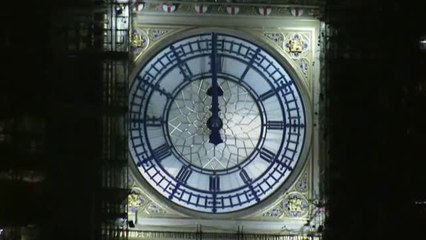 Londres recibe el Año Nuevo en alerta por el avance de la COVID-19