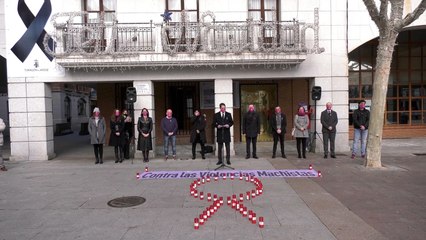 Torrejón de Ardoz recuerda a Ionela con un minuto de silencio