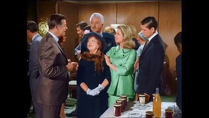 Sam's Disappearing Outfit | Bewitched