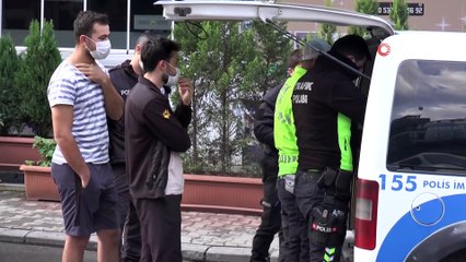 Hafif ticari araç ile motosiklet böyle çarpıştı