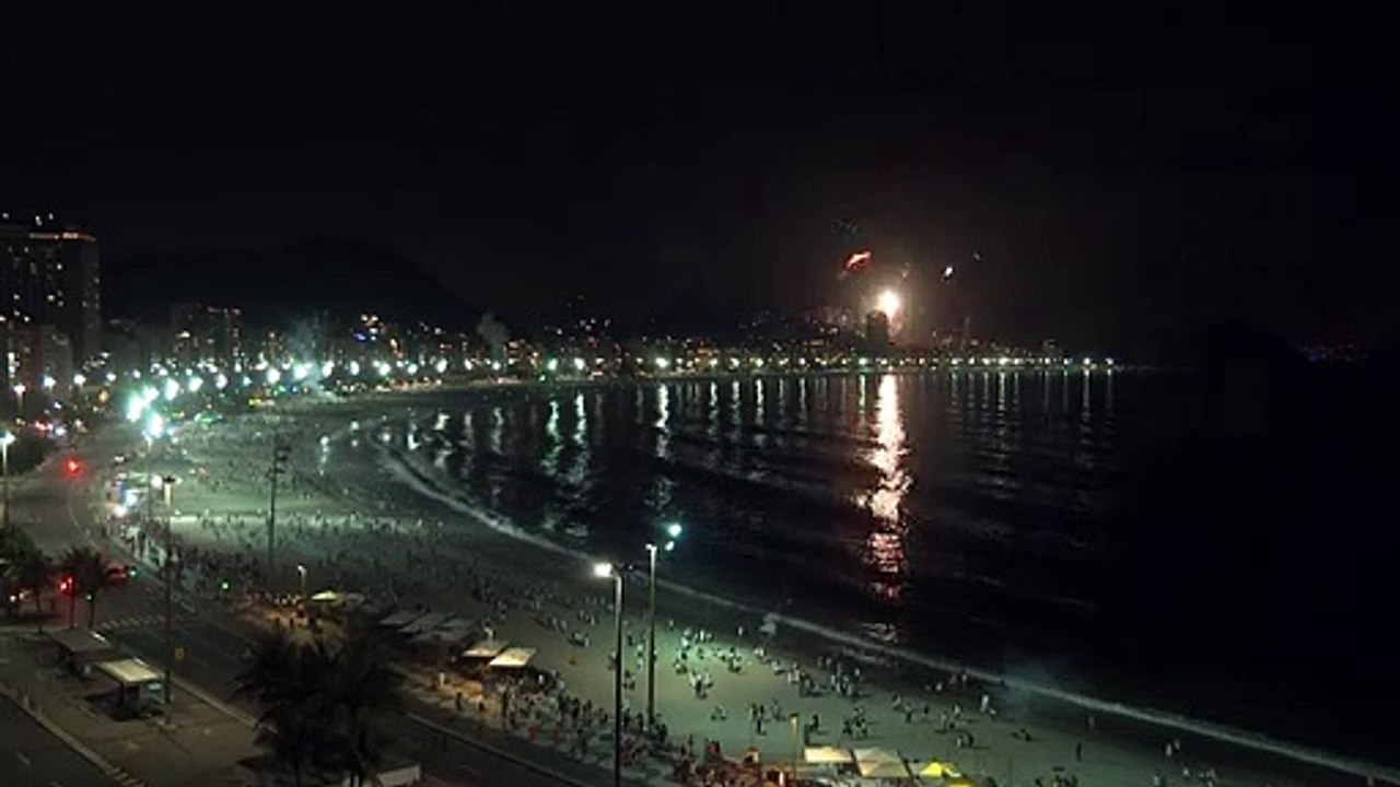 Sem festa, menos lixo
