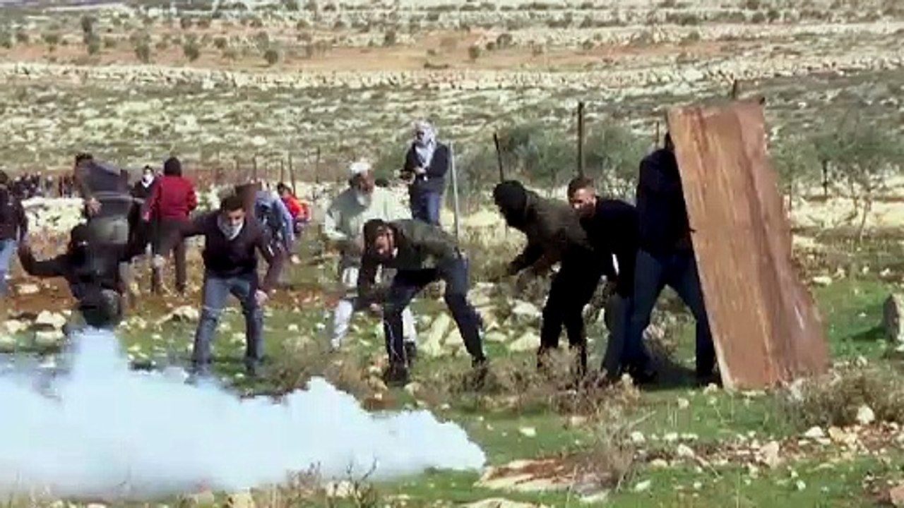 Συμπλοκές στη Δυτική Όχθη - Παλαιστίνιος σοβαρά...