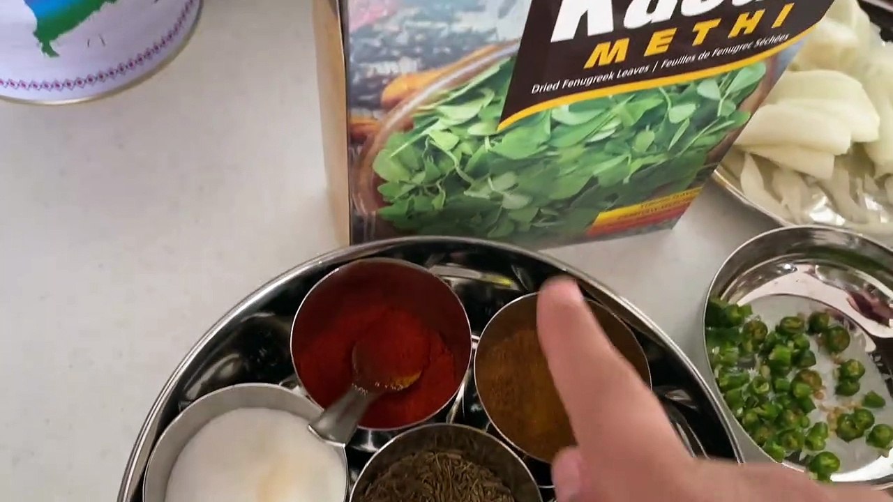 How to make potatoes and onions pakoras __ mouthwatering pakora recipe __ laajwab bajea __