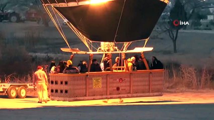 Kapadokya’da gökyüzü balonlarla renklendi