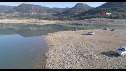 Kozan Barajı'nda ürküten kuraklık manzarası