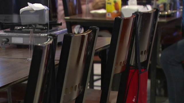 사회적 거리두기 2주 연장...정치권은 '사면' 논란 가열 / YTN
