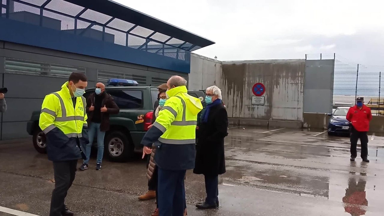 La ministra González Laya visita las instalaciones del Puerto de Bilbao