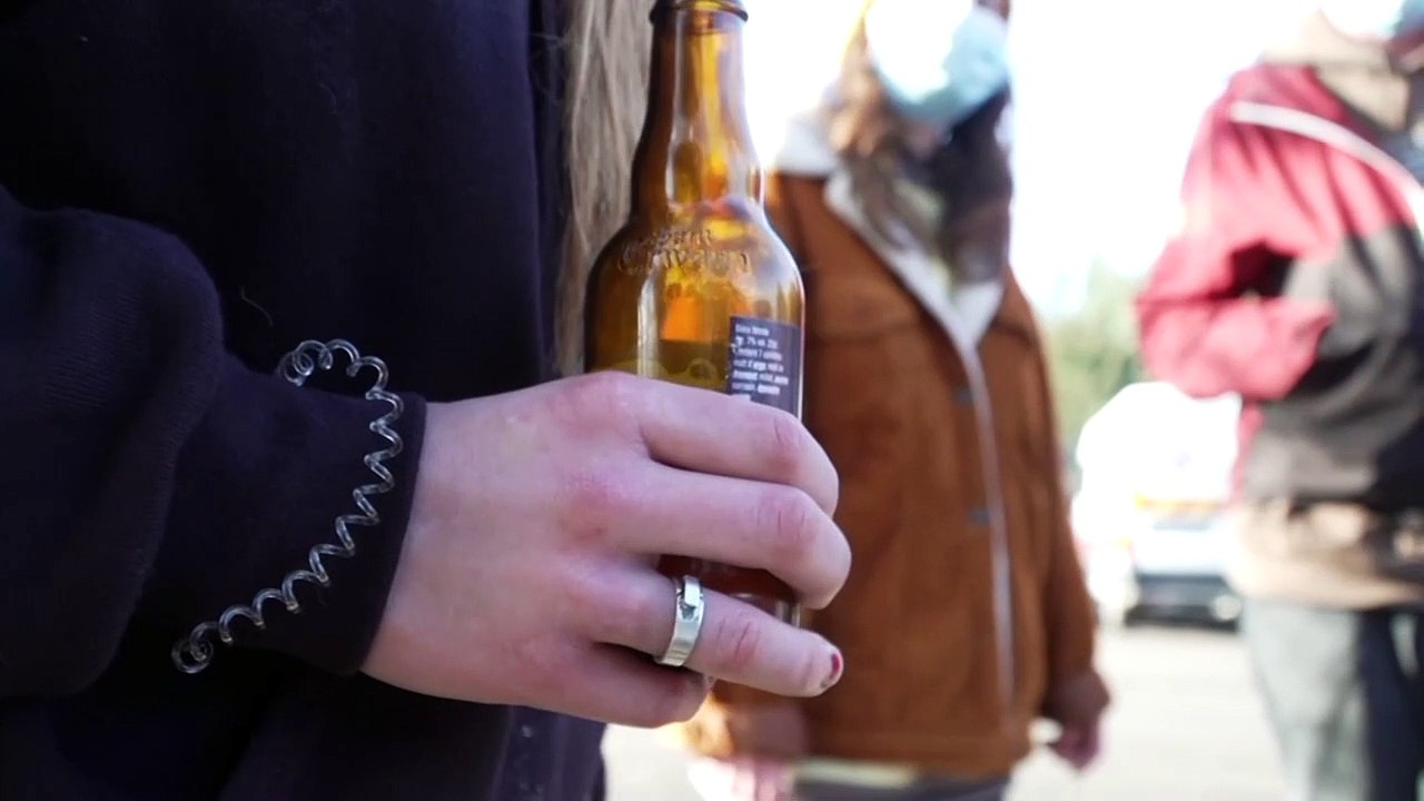 Raver verteidigen illegale Party: 'Wir mussten ein Jahr verzichten'