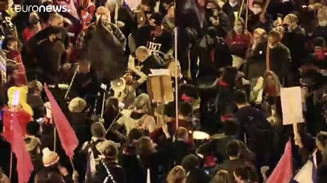 Tausende fordern Netanjahus Rücktritt
