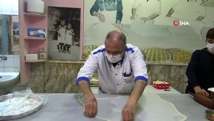 Tatlıların imparatoru 'Kilis katmeri' sokağa çıkma kısıtlamasında evlere servis ediliyor