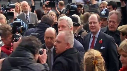 Το χρονικό της περιπέτειας του Τζούλιαν Ασάνζ