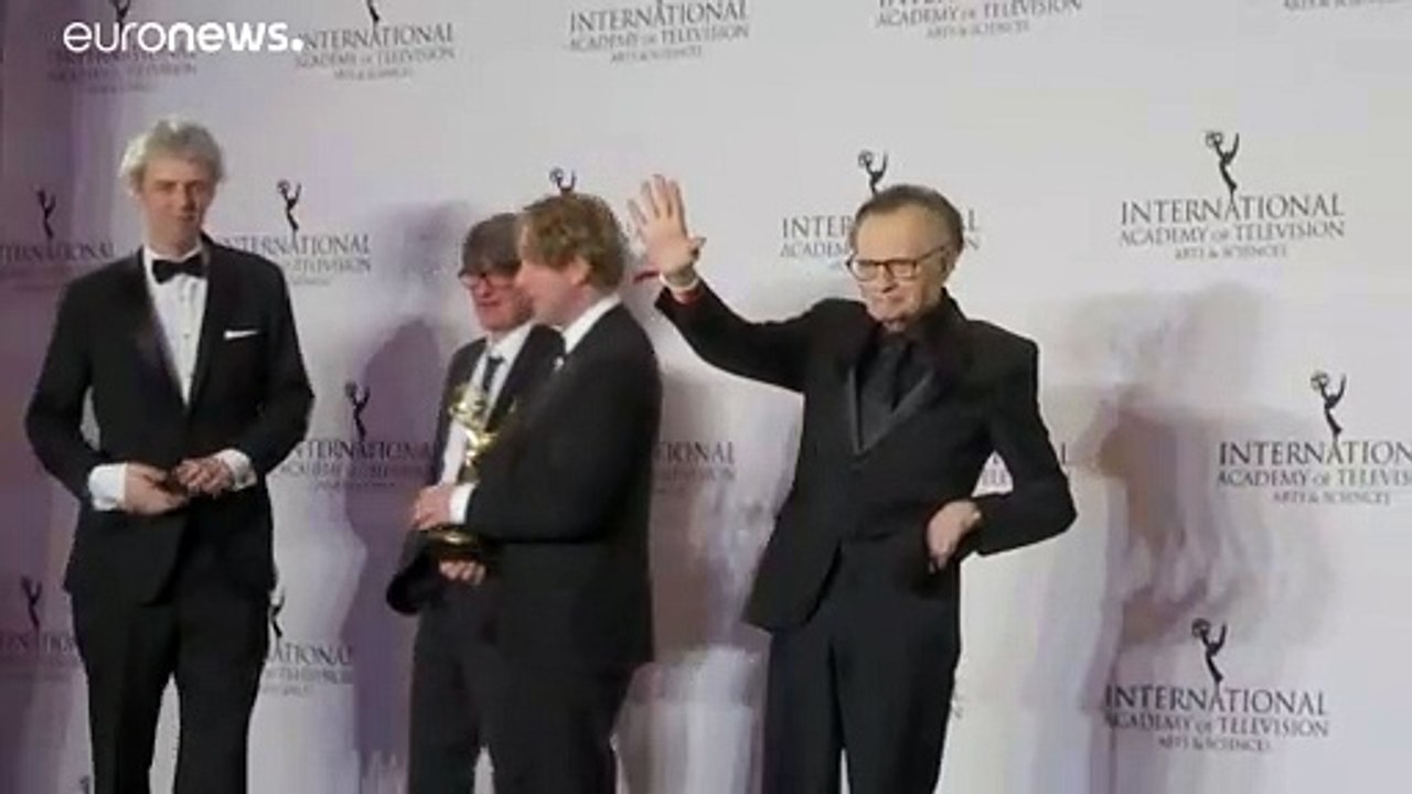 Talkmaster Larry King mit Covid-19 in Klinik