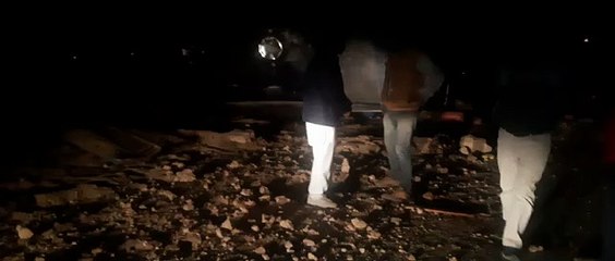 Video: पेट्रोल से भरा टैंकर पलटा, बड़ा हादसा टला,  मचा हड़कंप