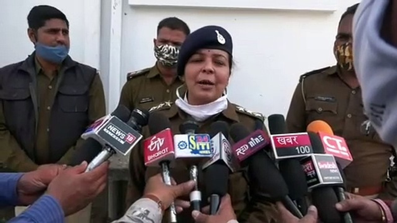 अवैध शराब तस्कर, अवैध शस्त्र एवं मारपीट करने वाले गुंडे सुनील गुप्ता उर्फ छन्ना का अवैध घर ध्वस्त