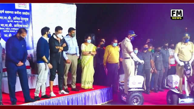 Akshay Kumar Ride Electric Scooter for Mumbai Police Patrolling