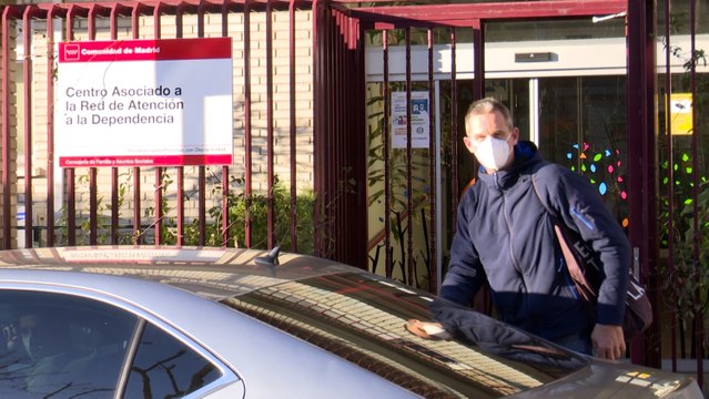 Urdangarín vuelve al trabajo sin hablar sobre su semilibertad