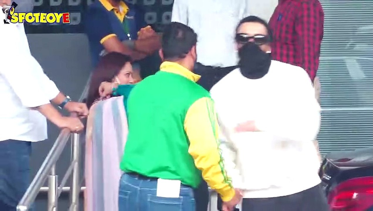 Ranbir-Alia & Deepika-Ranveer return to the Bay from Jodhpur | SpotboyE