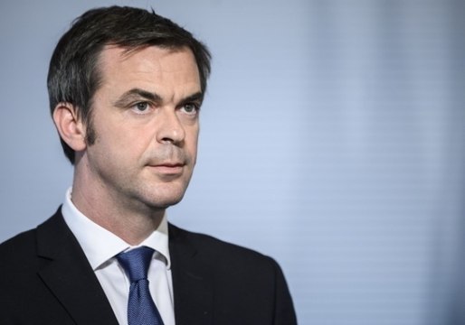 “Il refuse ostensiblement de venir...” : pour le directeur de CNews, Olivier Véran boycotte son antenne