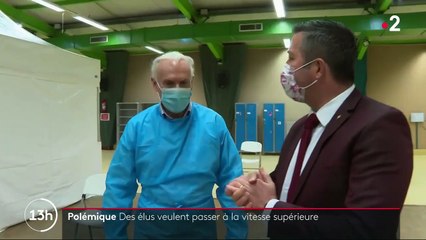 Covid-19 : les élus demandent une campagne de vaccination plus rapide