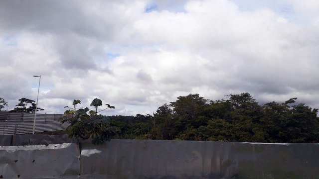 Boeing 777-300ER PT-MUG na aproximação final antes de pousar em Manaus vindo de Guarulhos