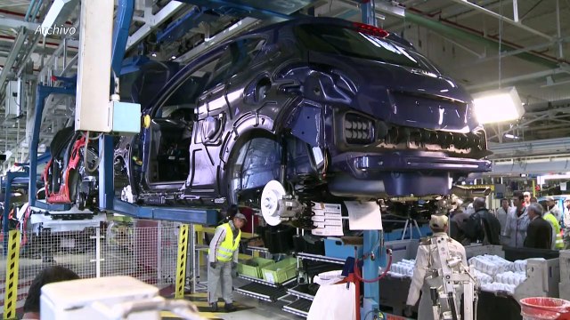 Fabricantes de autos Peugeot y Fiat crean Stellantis
