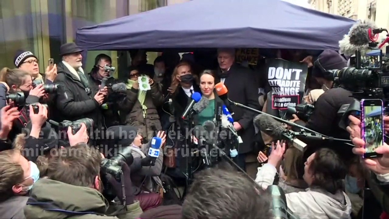 Assange-verlobte appelliert an den us-präsidenten