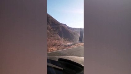 AKP'li ilçe başkanının evinde arama; ormandan kesimi yasak olan 20 ton meşe odununu ve elektrik direklerini getirmiş