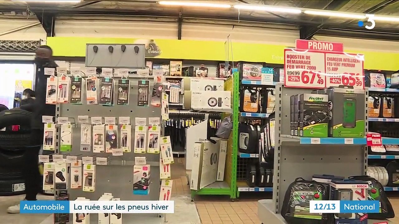 Premiers flocons : les Français se précipitent sur les pneus hiver