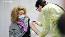 Comissão Europeia acusada de lentidão no plano de vacinas contra Covid-19