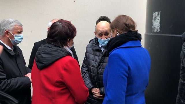 Le ministre Jean-Yves le Drian en visite à l’usine