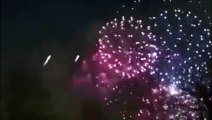 Probablement le plus beau feu d'artifice du nouvel an... Enfin, le plus insolite