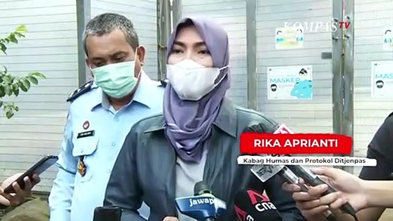Saat Bebas, Abu Bakar Ba'asyir Sehat dan Bebas...