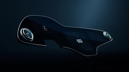 EQS مع شاشة MBUX الفائقة الفريدة - السينما الكبيرة داخل السيارة