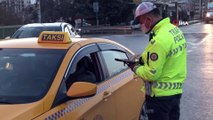 Trafik polislerinden toplu taşıma araçlarında Kovid denetimi