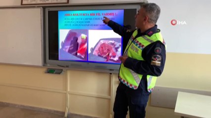 Jandarma EBA üzerinden ders verdi