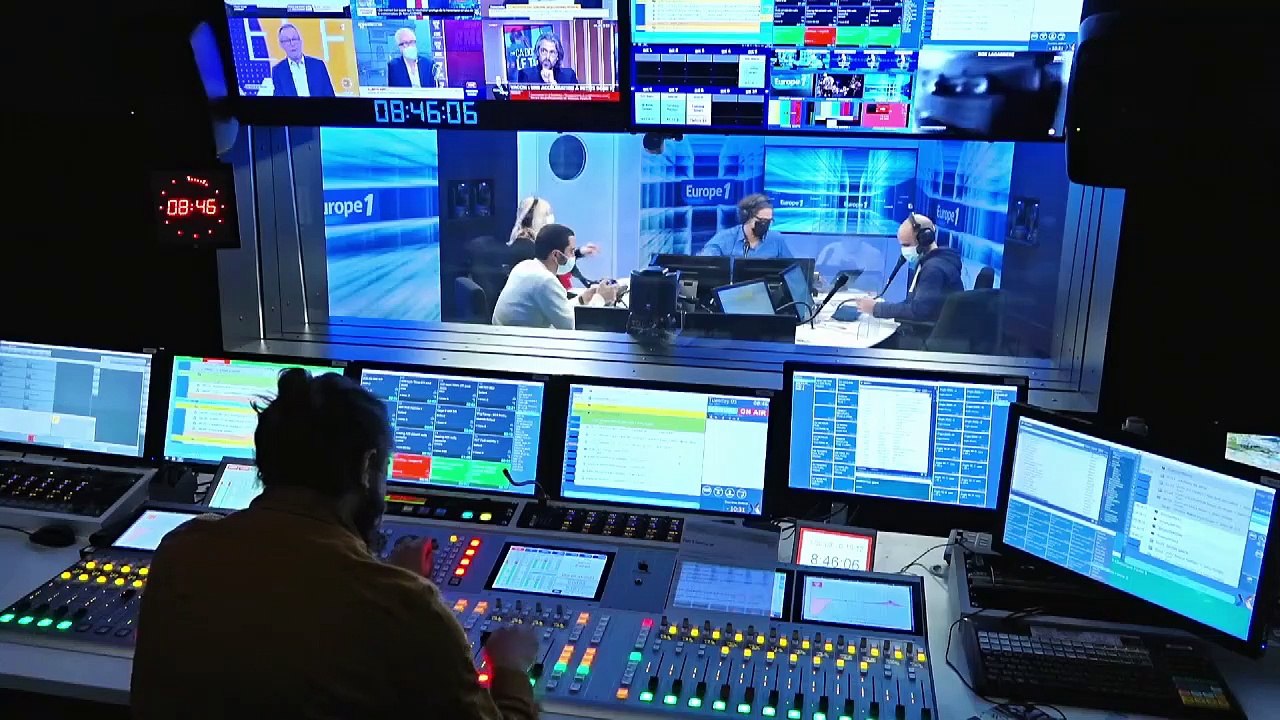 Jean-Pierre Foucault : "Qui va remporter le grand tirage au sort citoyen du vaccin ?" (Canteloup)