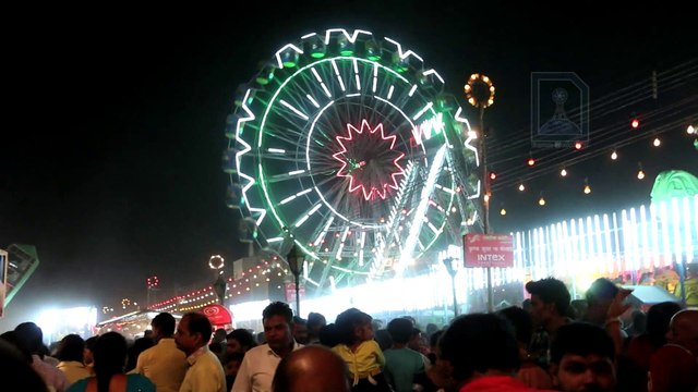Ferris wheel at Red fort Dussehra Mela, Delhi