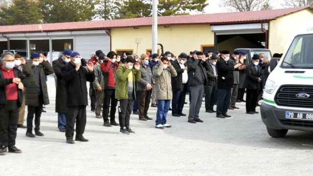 Coronaya yakalanan 2 kardeş, 1 saat arayla hayatını kaybetti