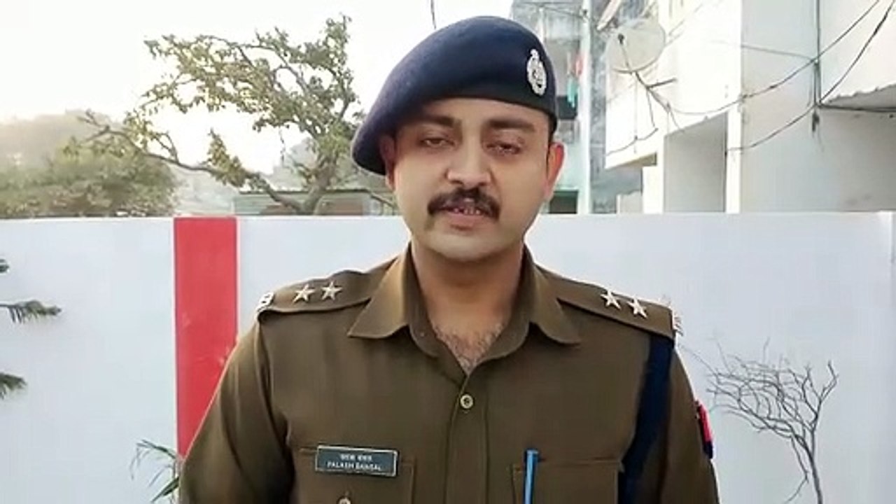 बेरोजगारों को नौकरी दिलाने के नाम पर ठगी करने व...