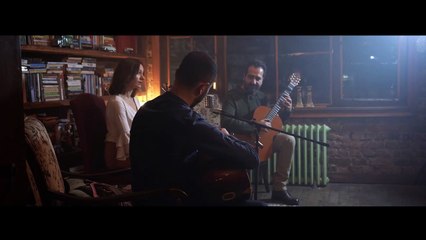 Ali Kazım Akdağ & Efgan Rende feat. Ayşegül Aykaç - Tek Kapıdan Çıktım (Bağlama & Gitar Duo)