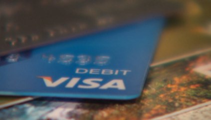 Wallet Cleanse! Three Types Of Cards You Should Never Have In Your Wallet!