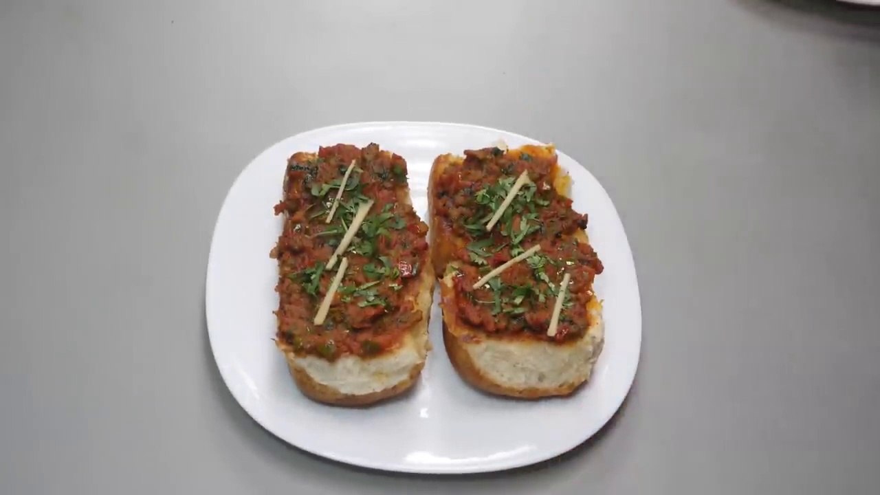 Indian Burger Spicy Masala Pav - Mumbai Street Food - Big Recipe House