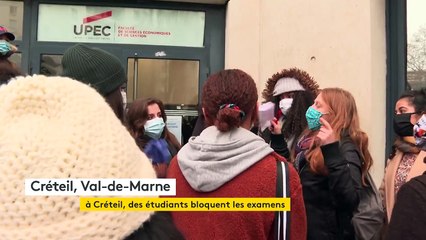 À Créteil, des étudiants refusent de passer des examens dans des amphis bondés