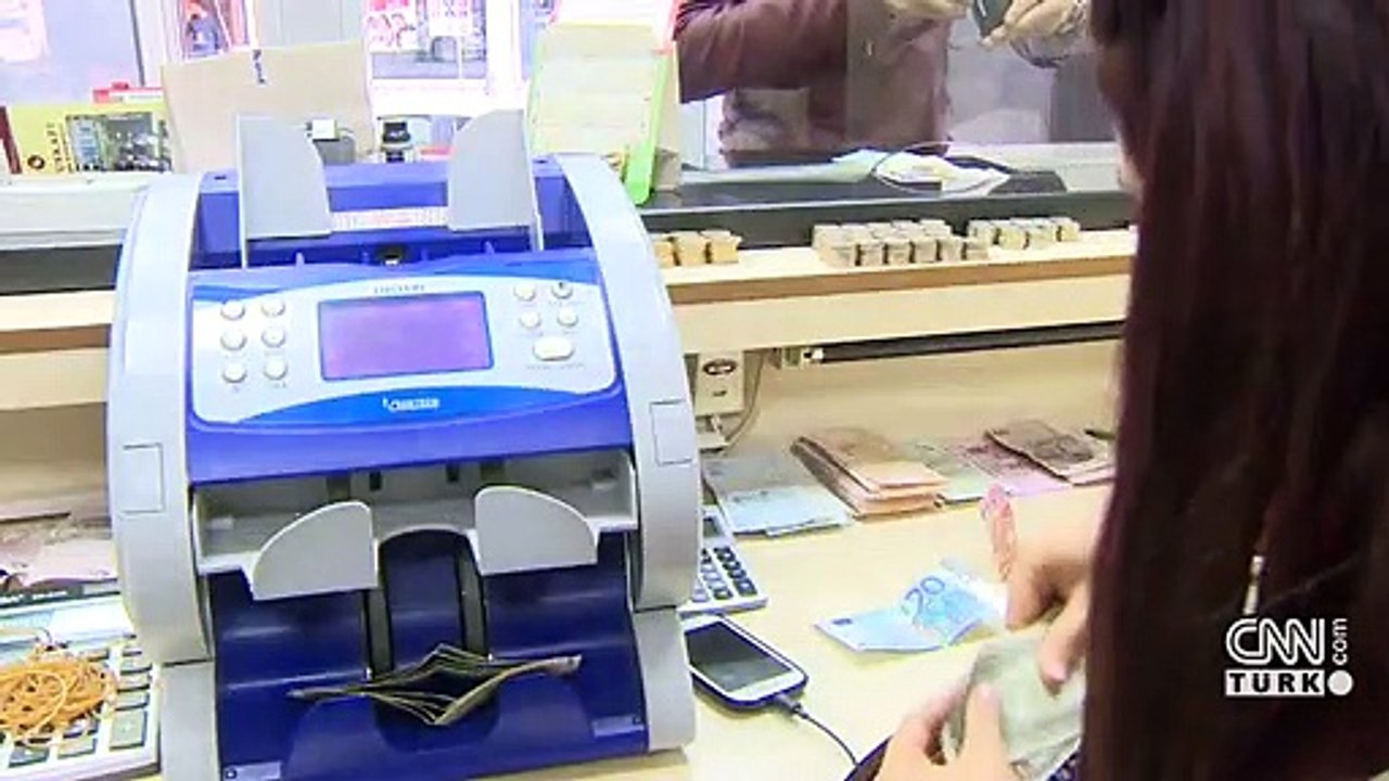 Para sayma makinası bile anlamıyor | Video